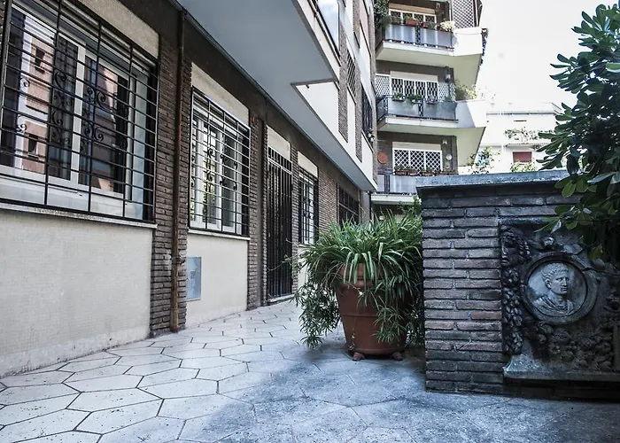 Apartment Porta Latina - Private Rome's Center